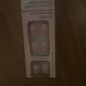 Quoddy Nude Press-On Nails